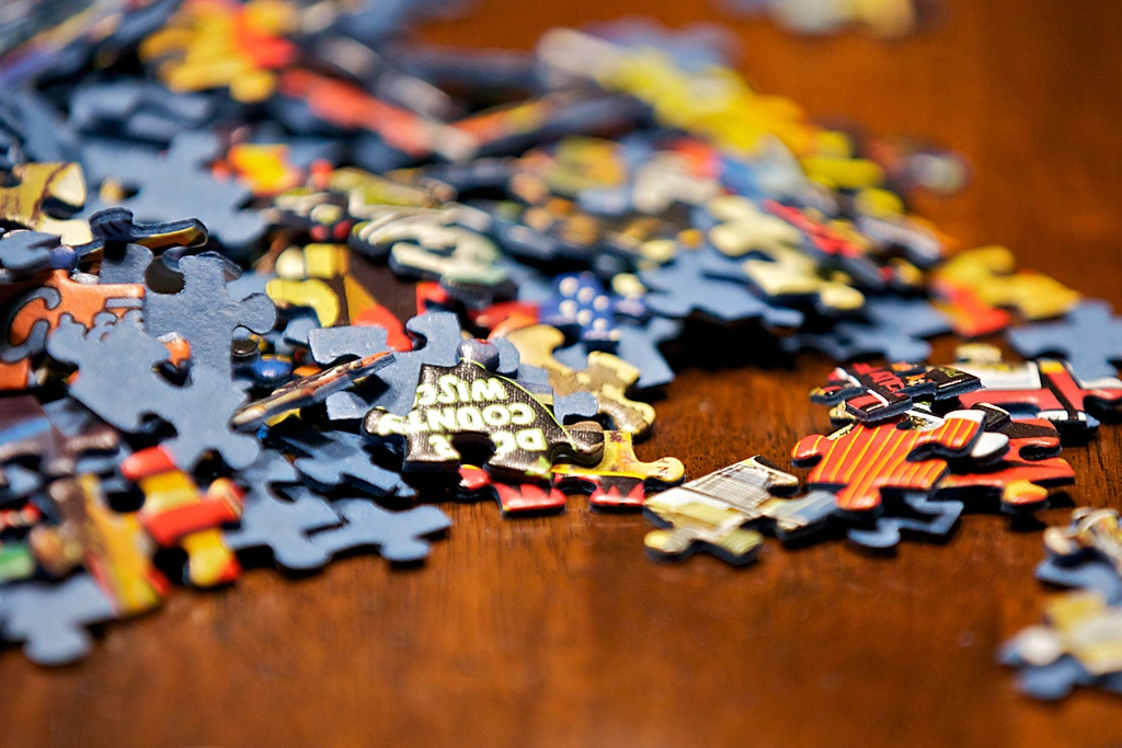 Gift shop ready puzzle souvenirs